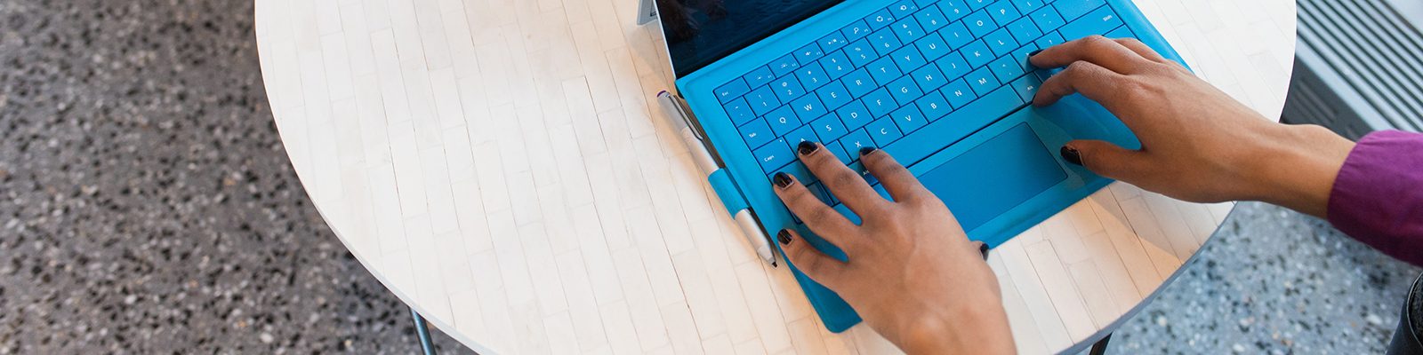 hands on keyboard